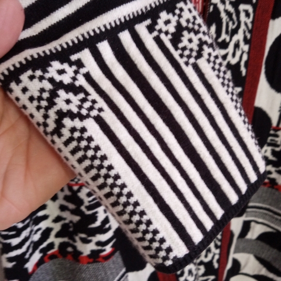 Chico's Black and Red Mixed Patterned Cardigan - Picture 5 of 10
